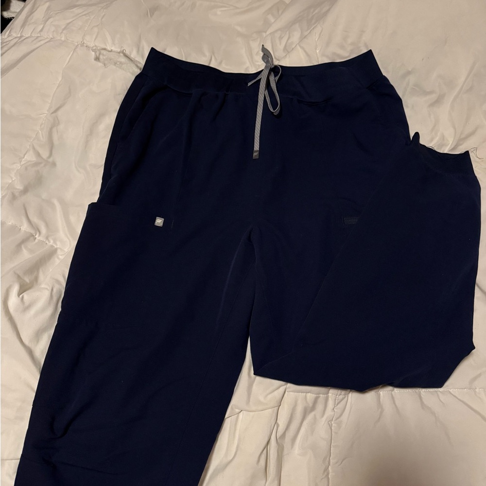 Fabletics Women's Navy Jogger Scrub Pants